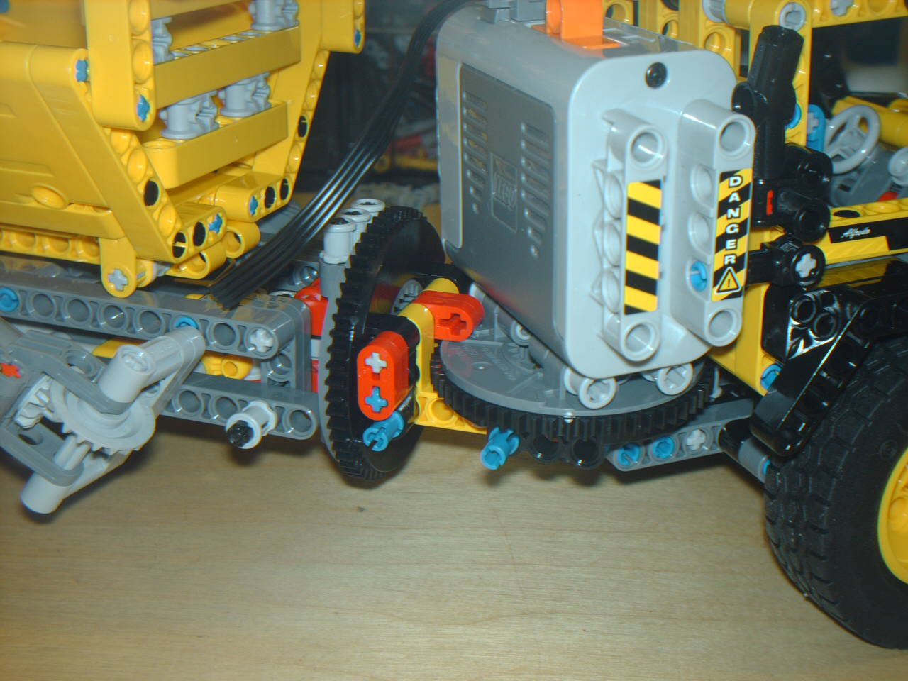 picture_004.jpg