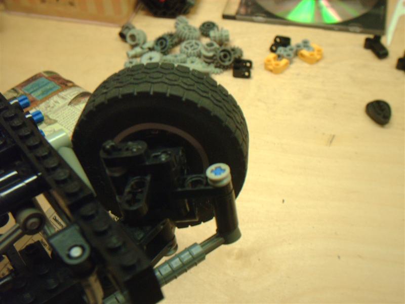 0105_front_axle_spindle.jpg