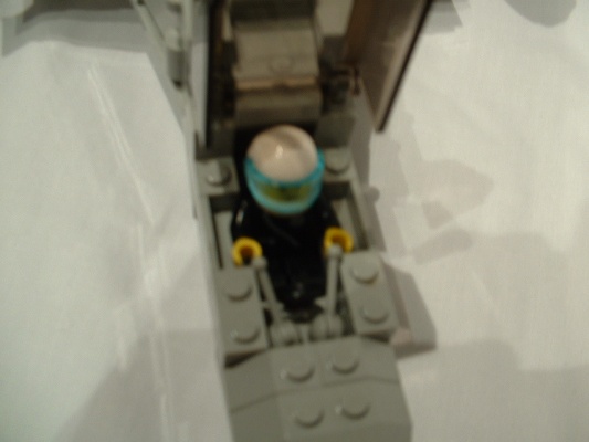 g_cockpit.jpg