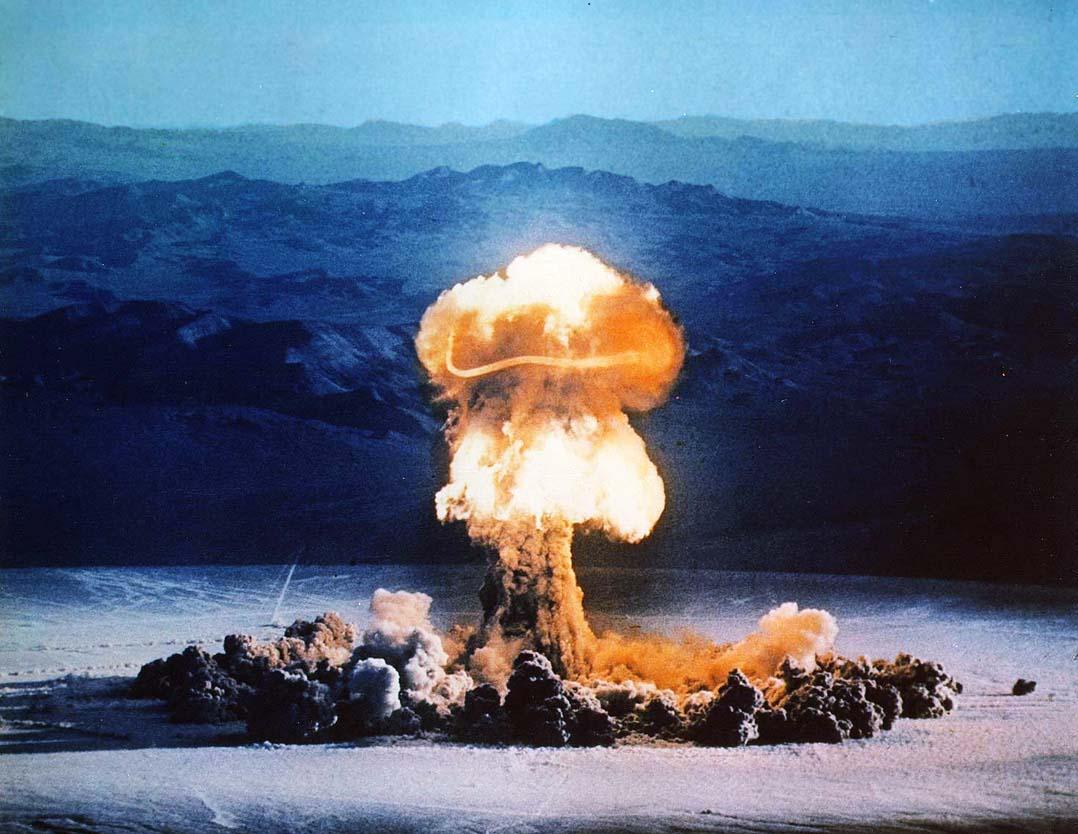 atomic_explosion_-_4.jpg