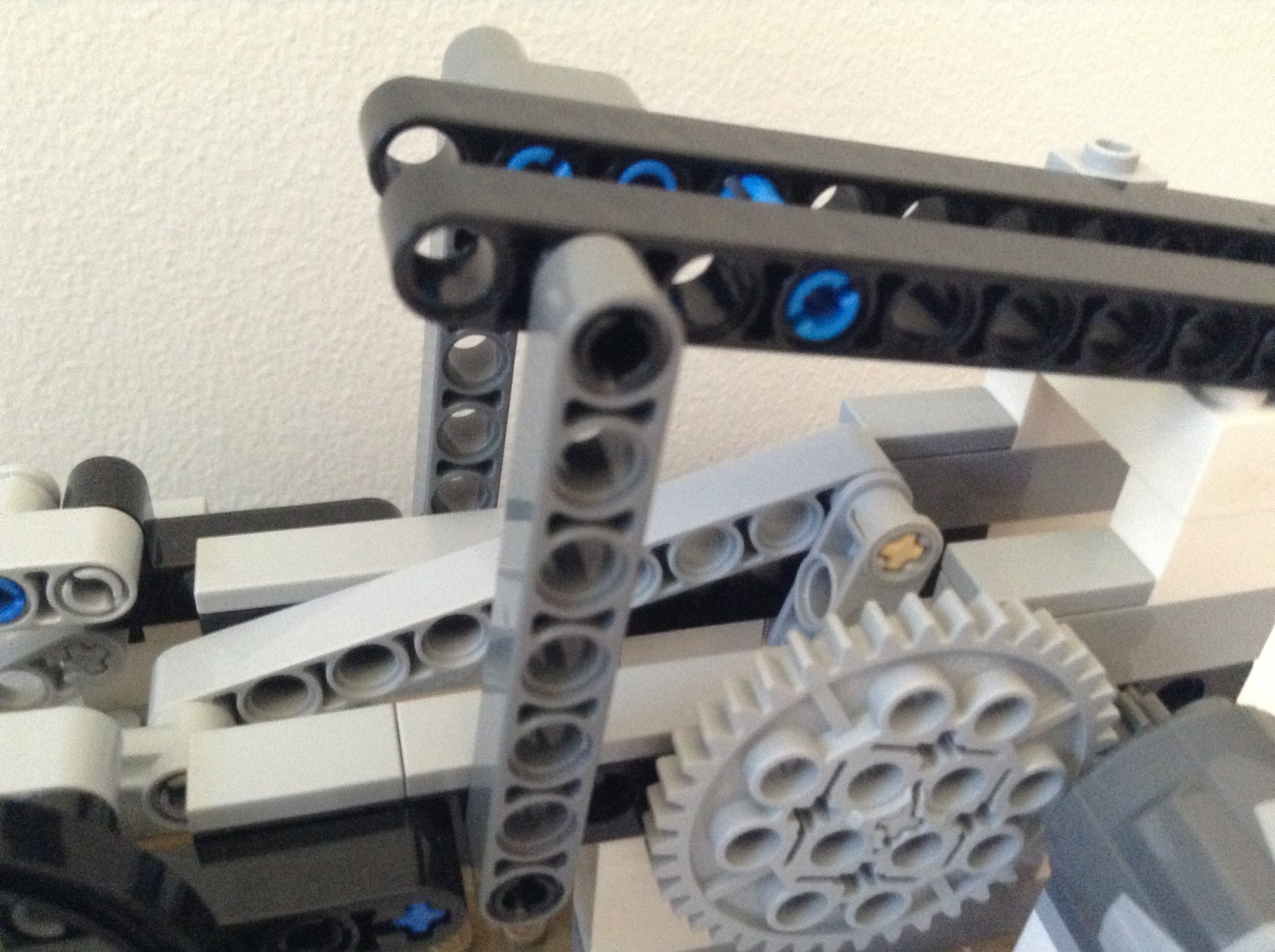 lego_gbc_arm_6.jpg