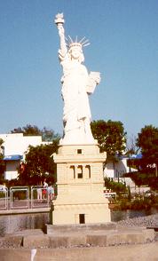 legoland-liberty.jpg