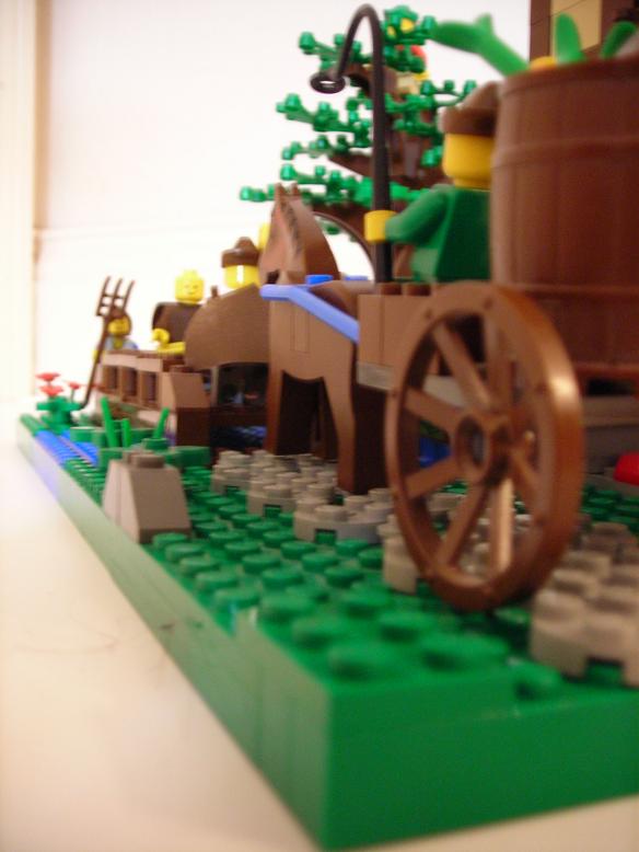 05_minifigs_eye_view.jpg