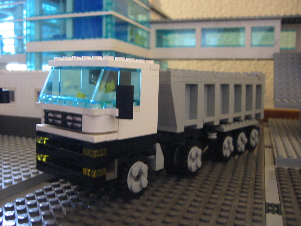 trailer00.jpg