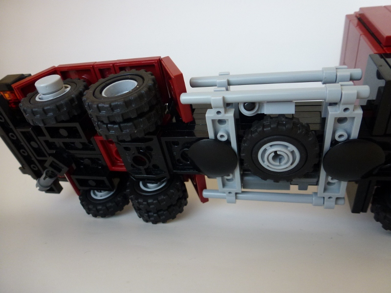 lego_dr_truck_09.jpg