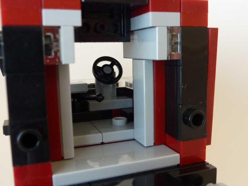 lego_dr_truck_13.jpg