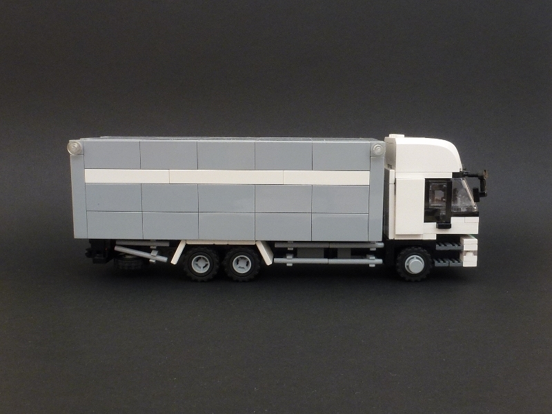 white_truck_moc_dar2k_02.jpg