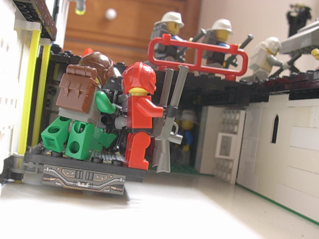 legoutpost050.jpg