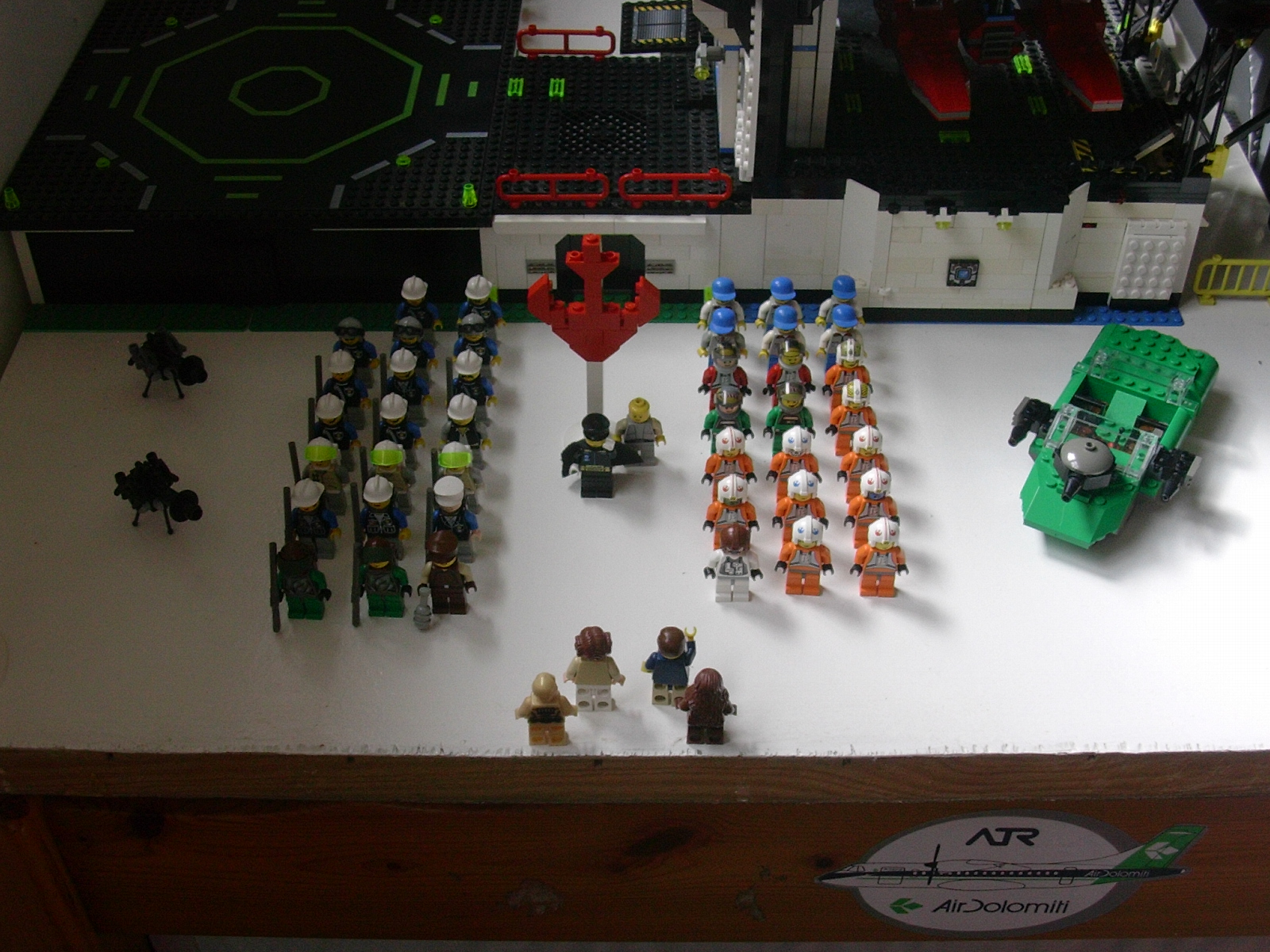 legoutpost000.jpg