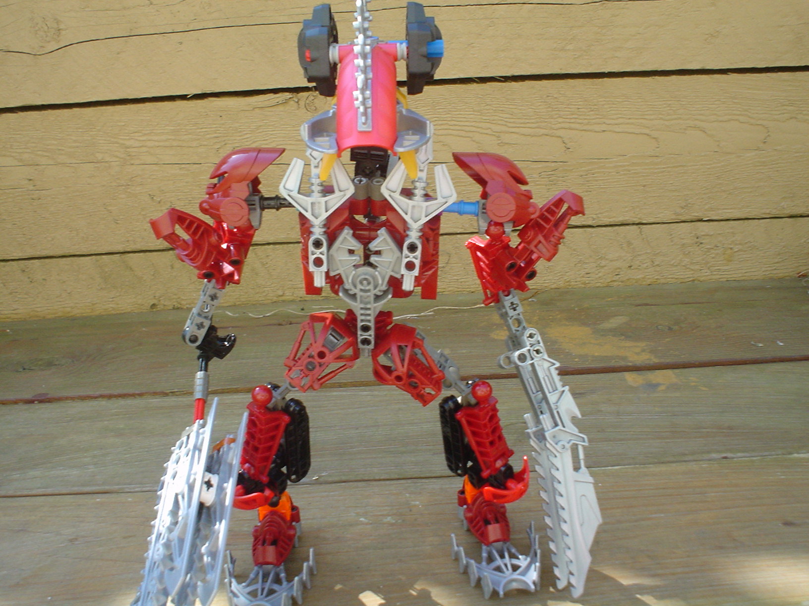lego_pics_red_002.jpg