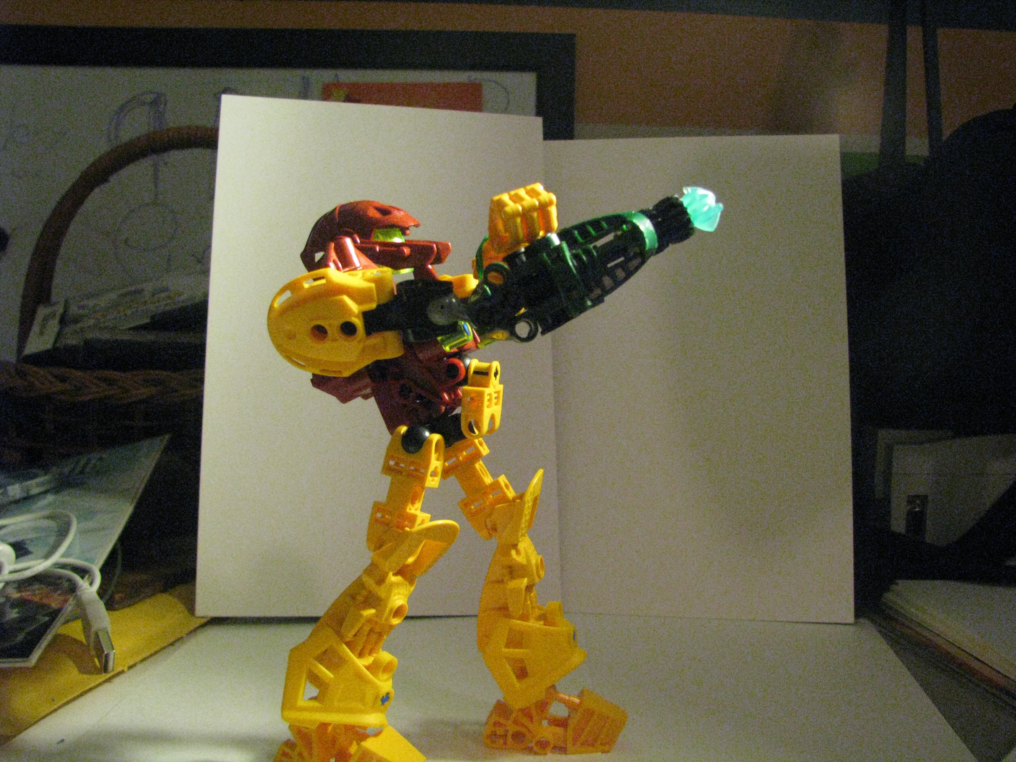 lego_samus_aiming_high.jpg