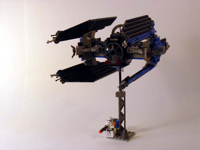 adv_8_01.jpg