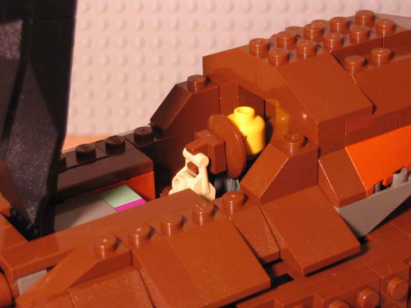 skip_ver2-pilothood.jpg