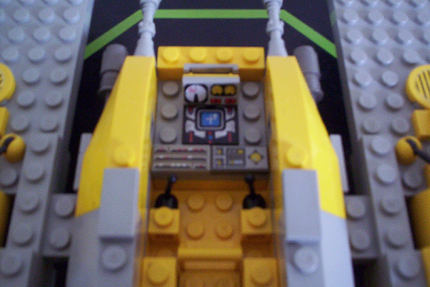 yellow-grey__cockpit_controls.bmp
