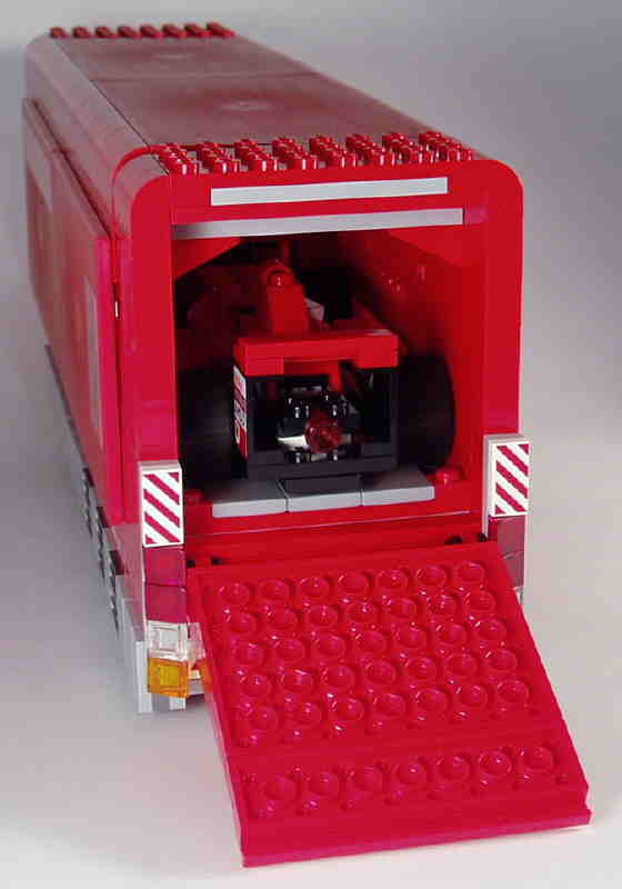 ferrari_trailer_rr_open.jpg