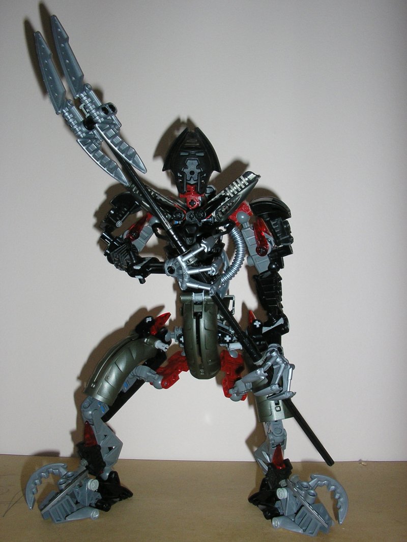 makuta_front.jpg