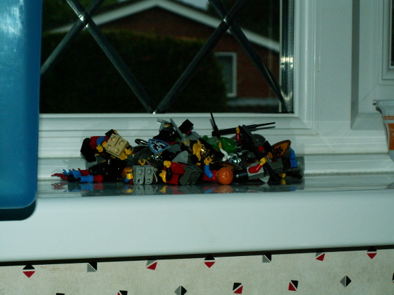 sd_minifigs.jpg