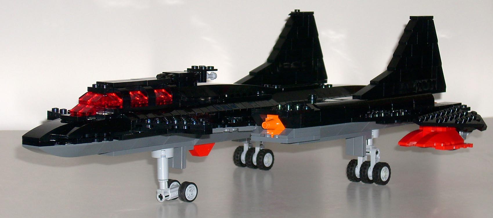nightraven-02.jpg