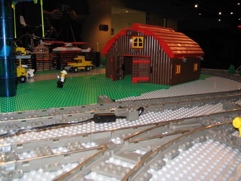 exporail_2007_barn_ufo_003.jpg