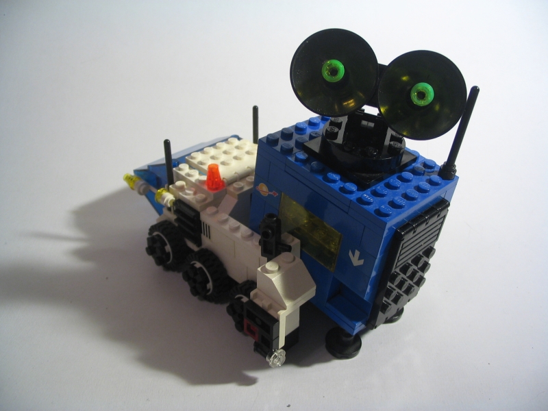 mobile_tracking_station_09.jpg