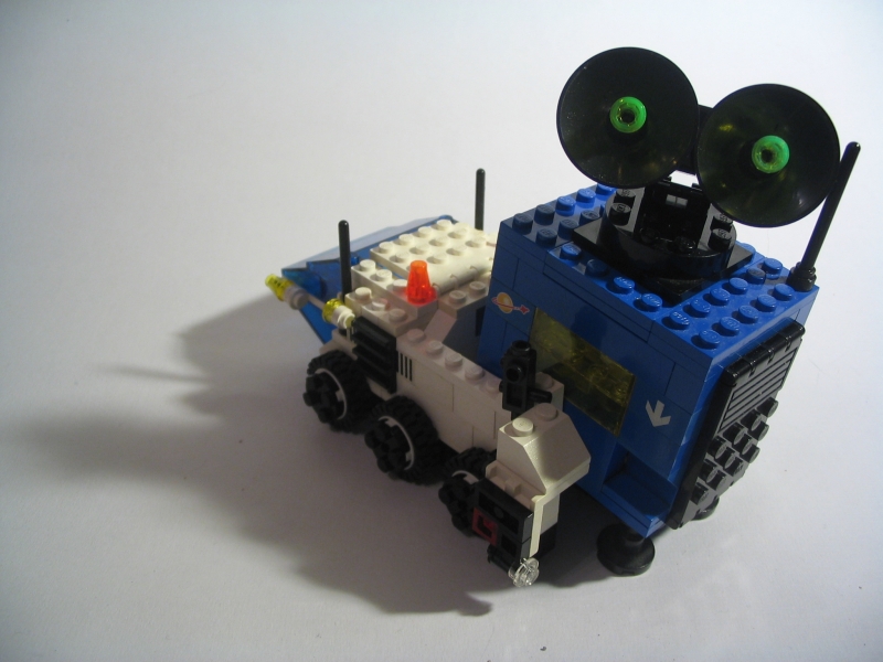 mobile_tracking_station_10.jpg