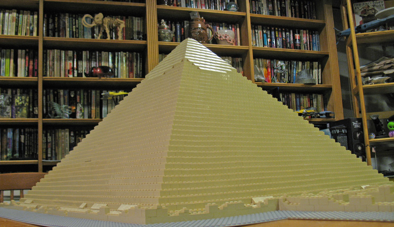 pyramid02.jpg