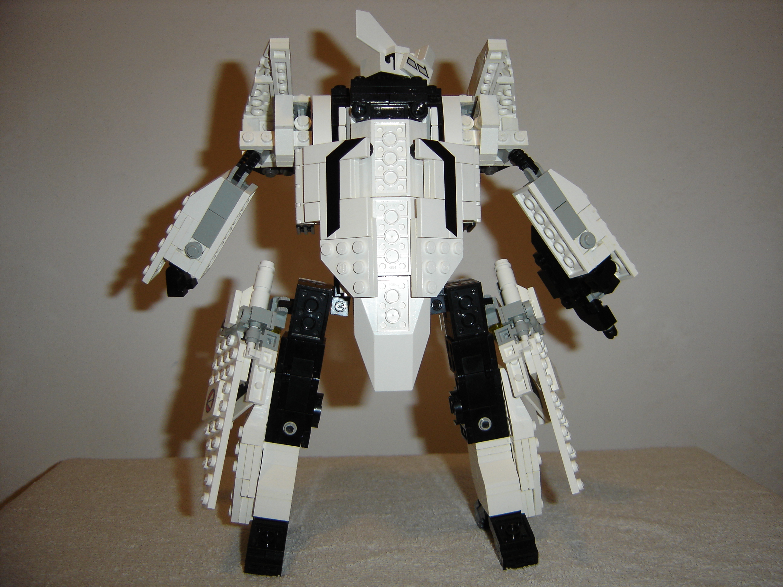 hurricane_battroid_8.jpg