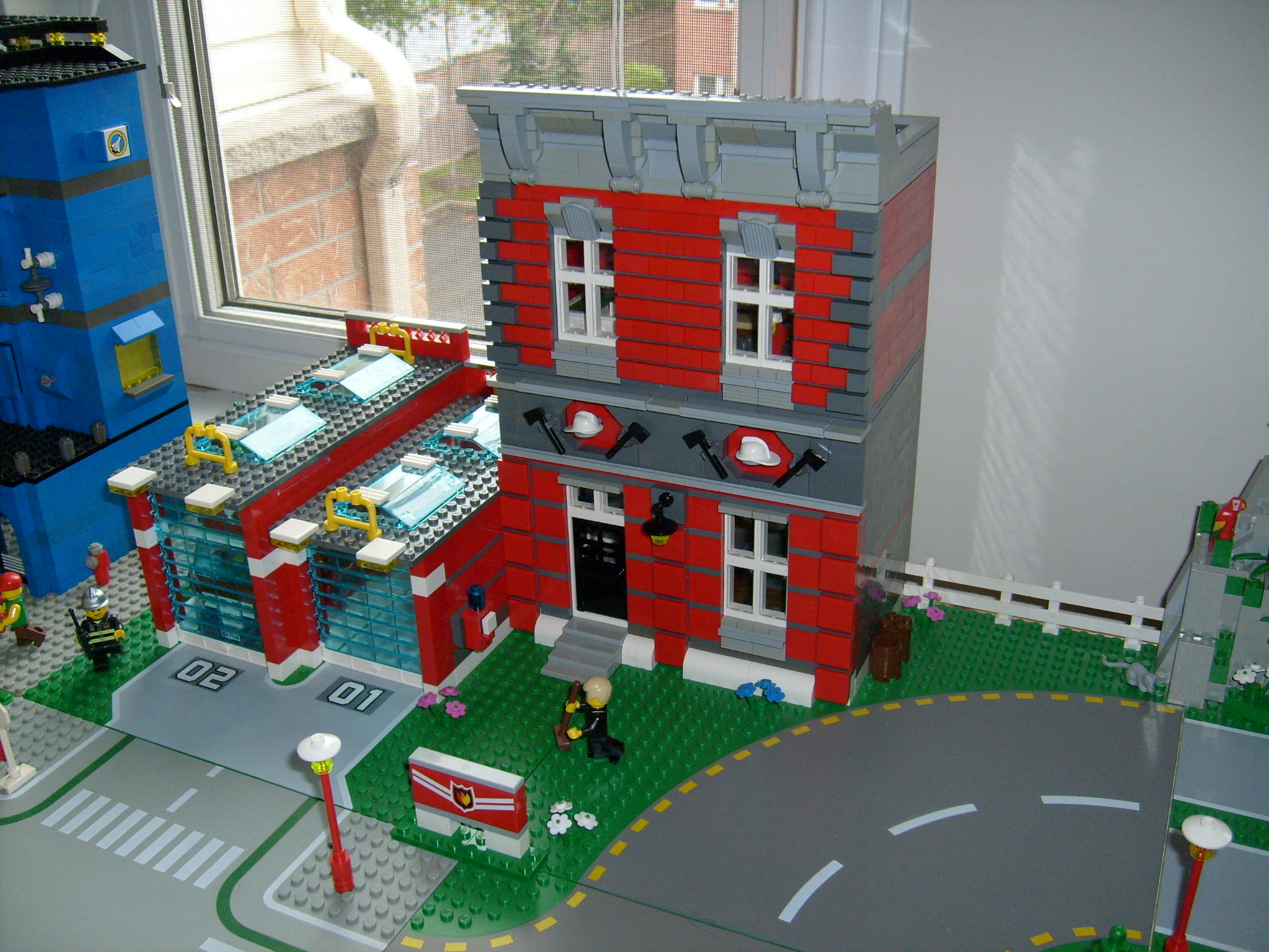 b_-_fire_station_001.jpg