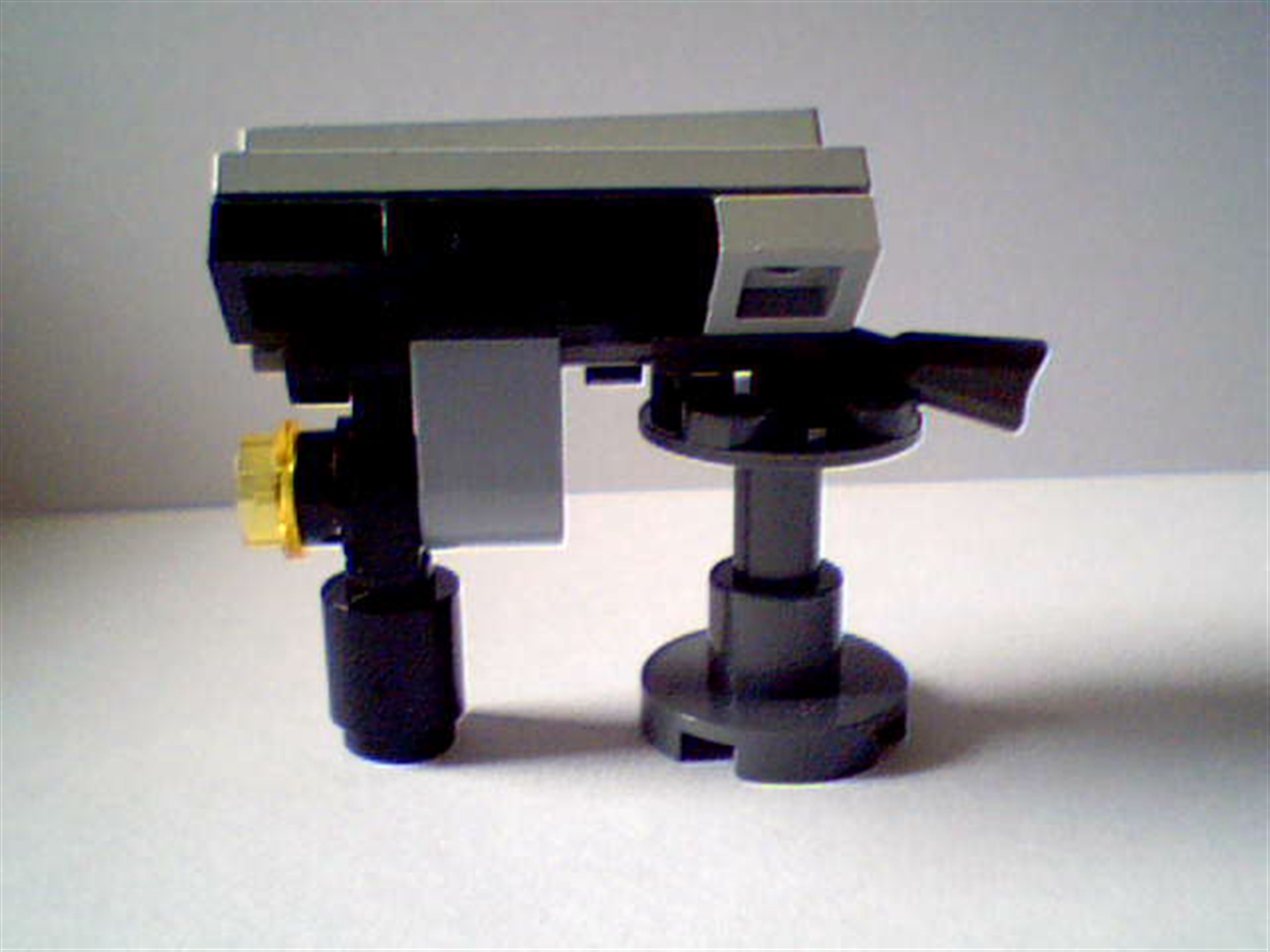 bio_first_gun_3.jpg