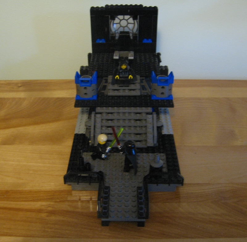 01throne_room.jpg