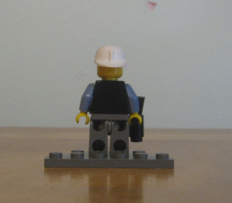 03rebel_van_guard.jpg