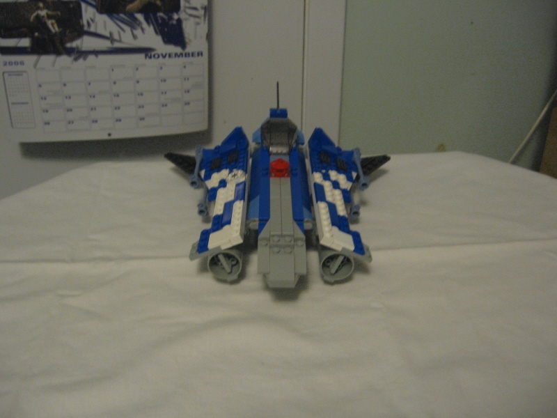02anakins_jedi_starfighter.jpg