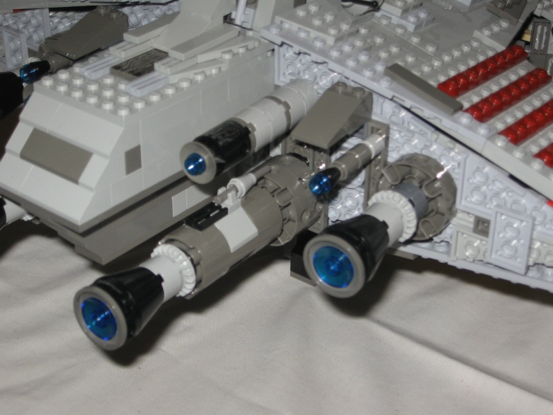 08venator_sd_engines.jpg