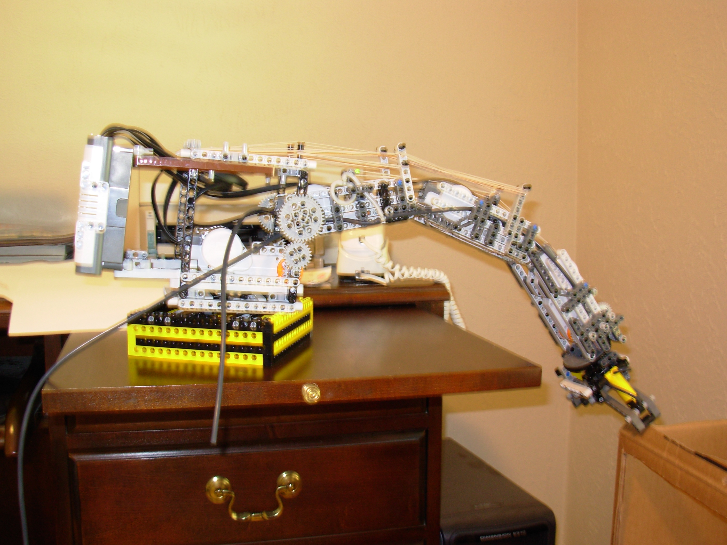 sam-robot_arm_002.jpg
