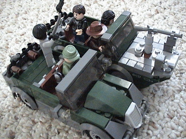 indiana_jones_car_chase_011.jpg