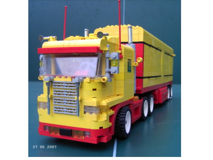 lkw_mit_auflieger_01.jpg