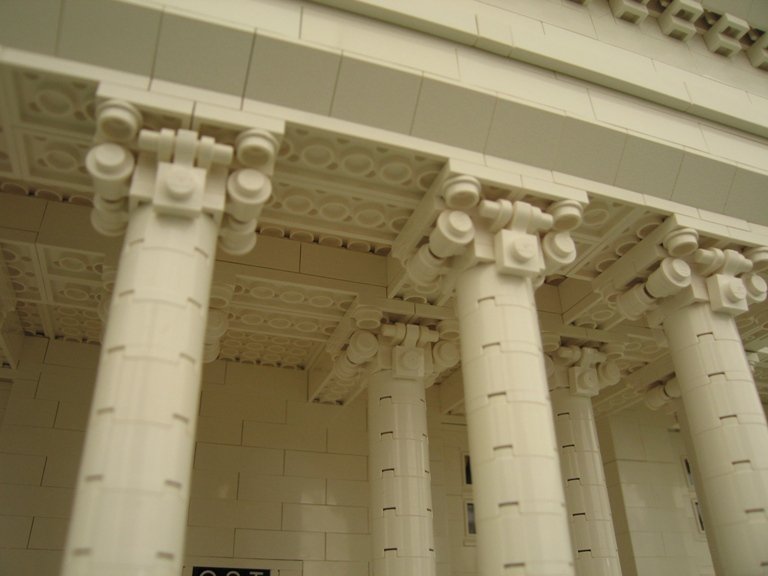 005_capitol_display.jpg