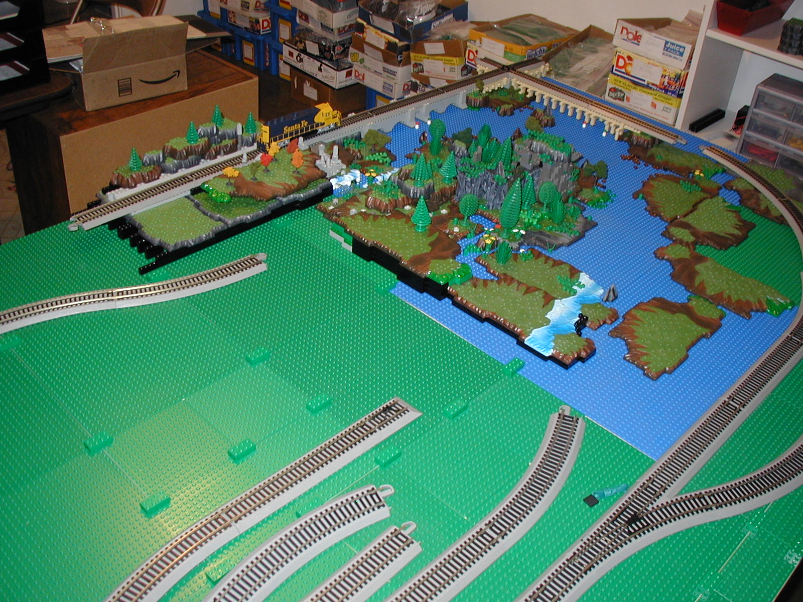 2007-01-03-wed-lego-mega-ho-trains4.jpg