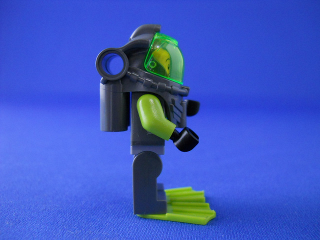 8072_10c.jpg