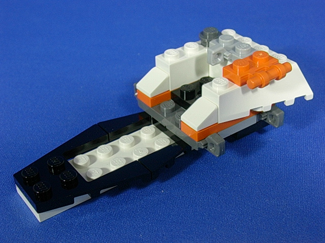 7695_09c.jpg