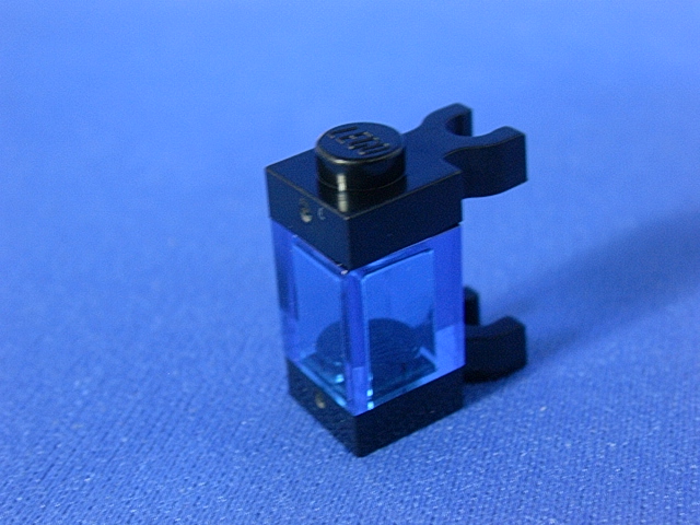 7695_09i.jpg