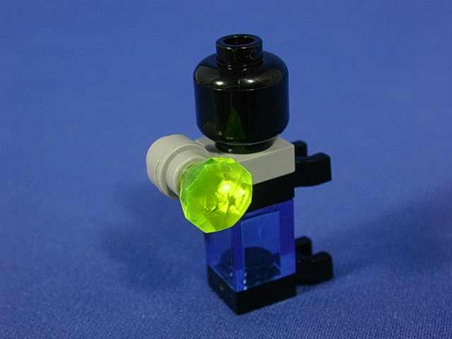 7695_09j.jpg