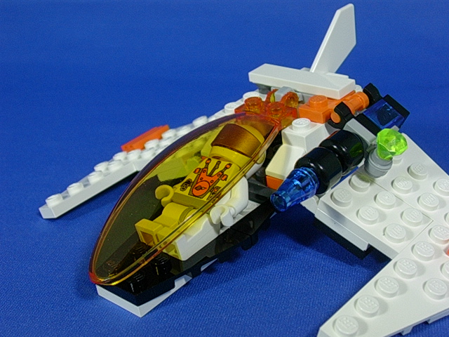 7695_10c.jpg
