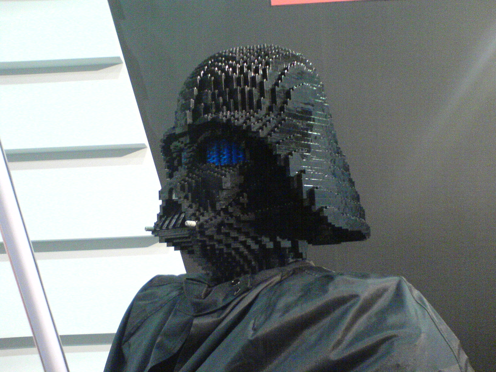 lego_life_size_darth_vader_head.jpg