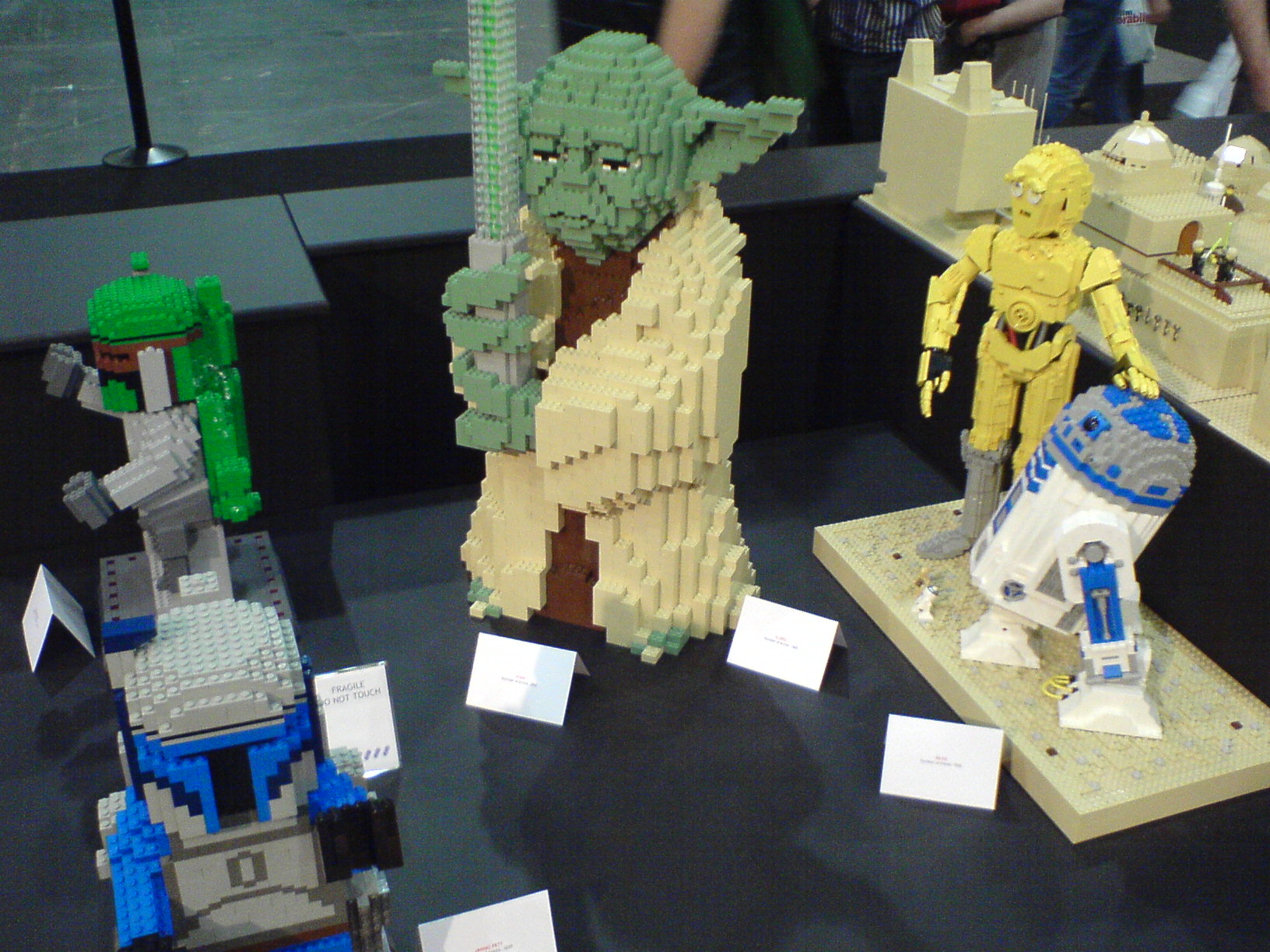 lego_ucs_scale_models.jpg