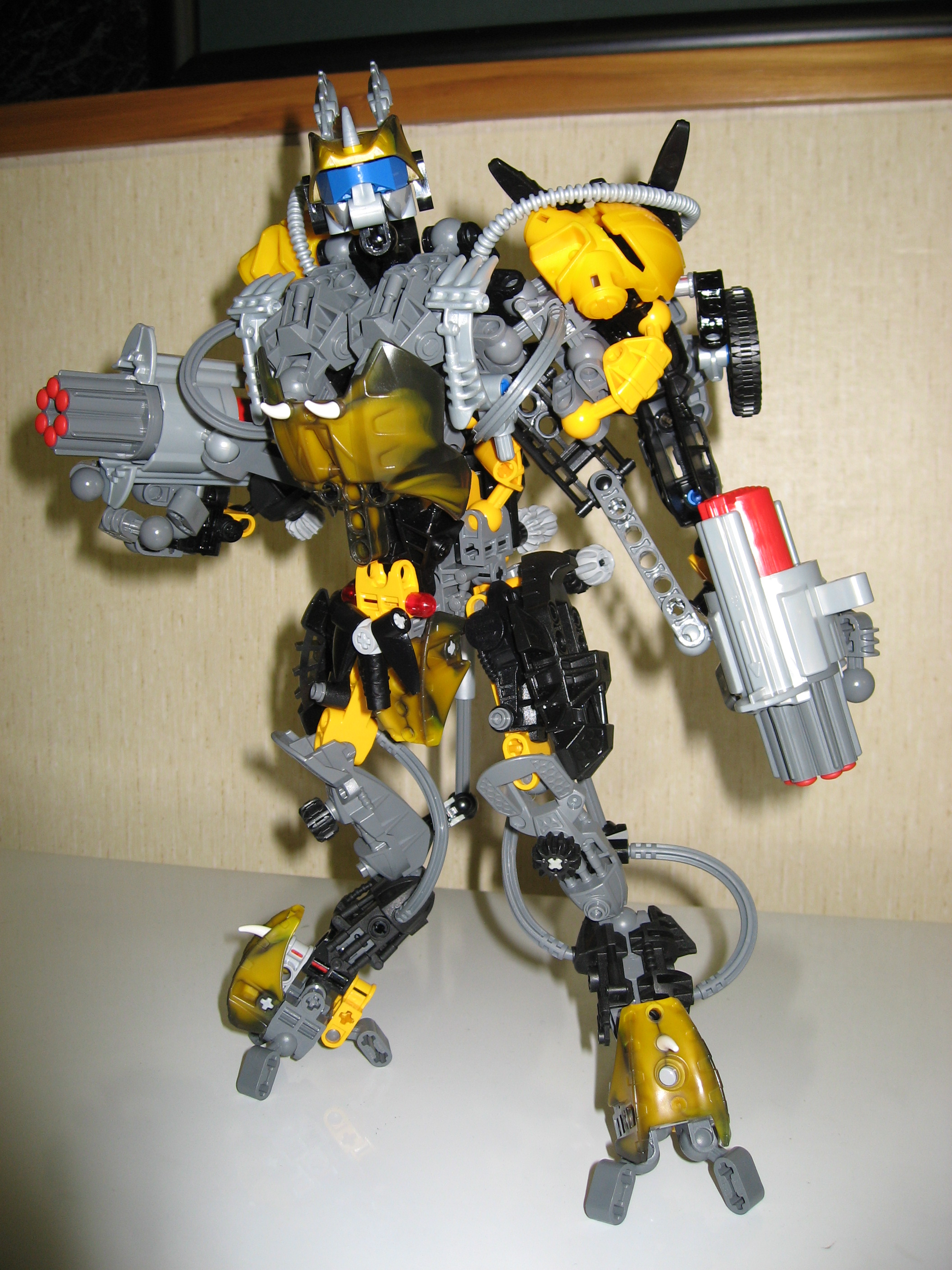 yellowjacket_008.jpg