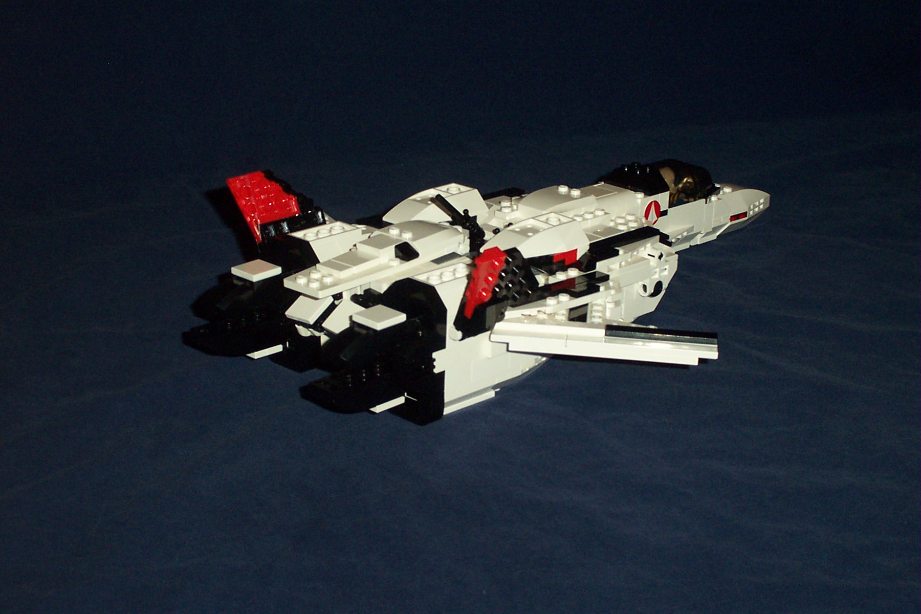 vf19-fighter3.jpg