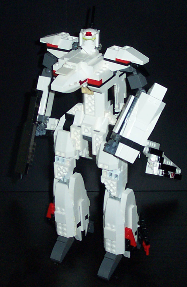 yf19-battroid_1.jpg