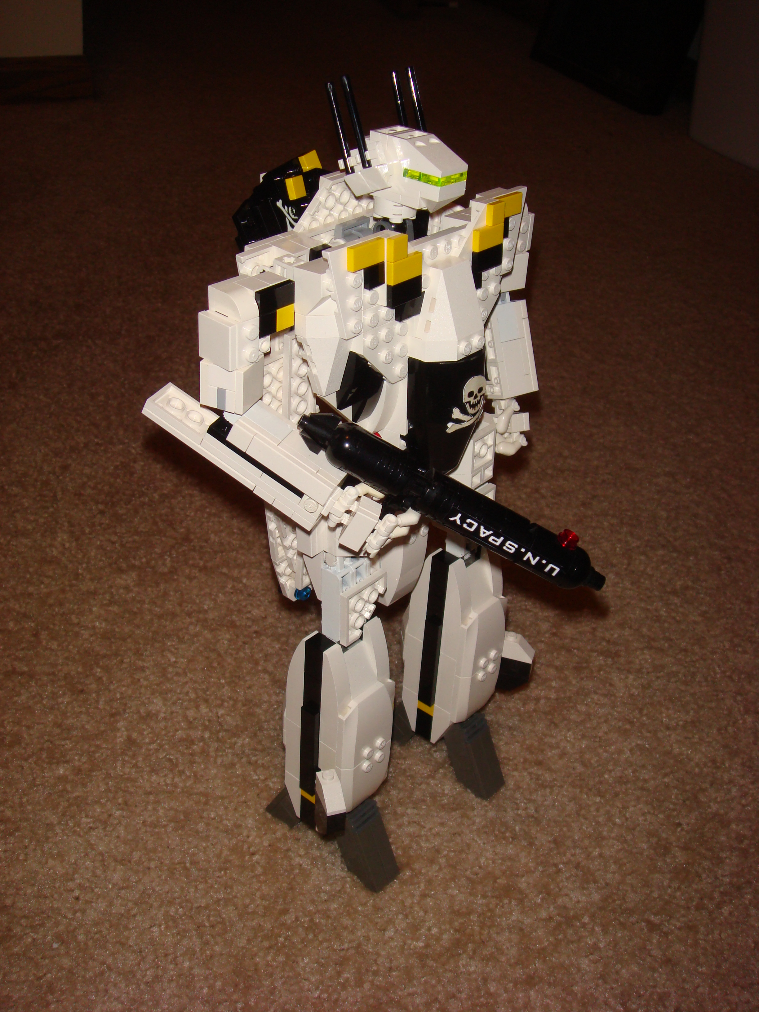 vf-1s_battroid.jpg