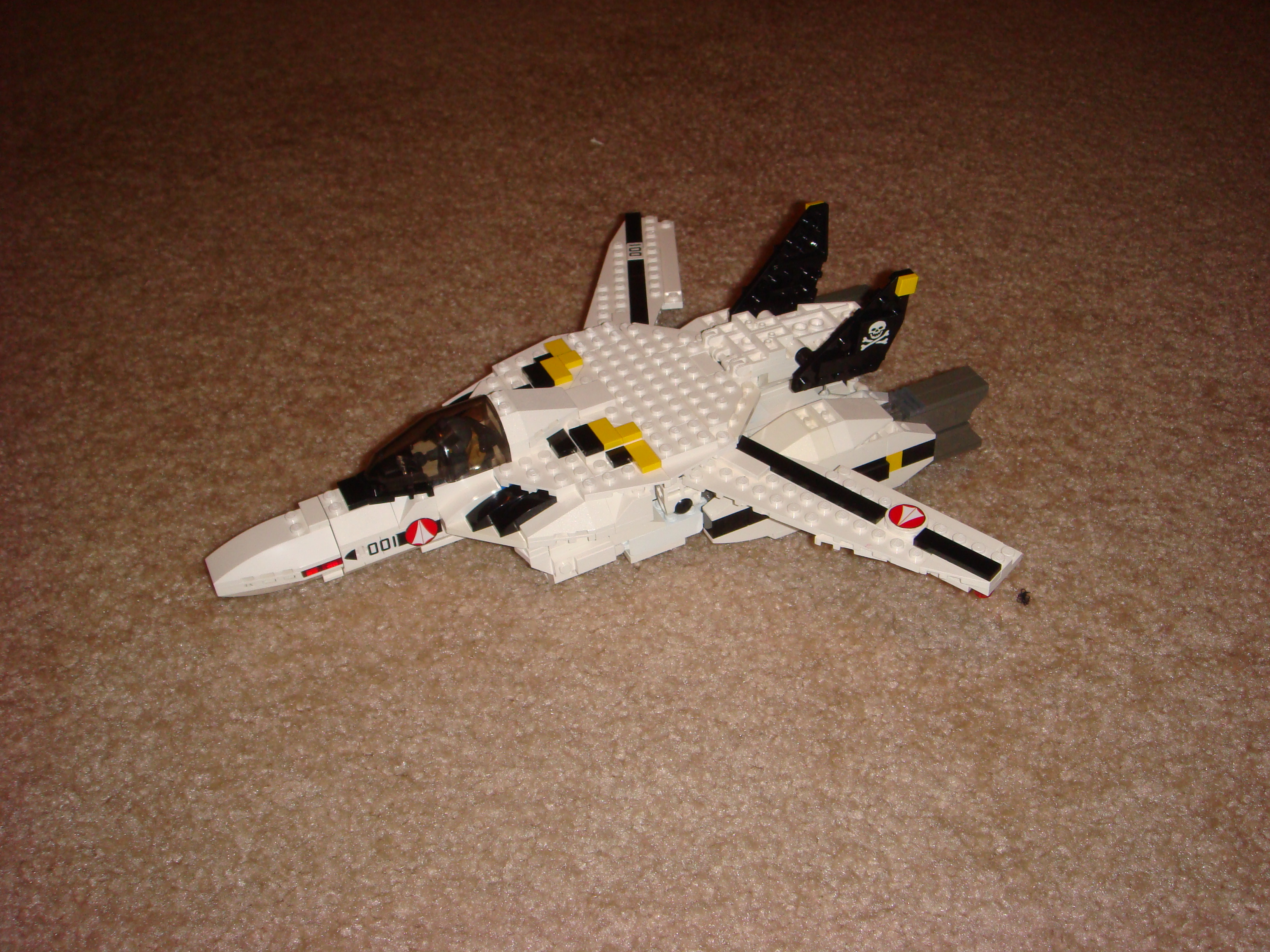 vf-1s_fighter3.jpg